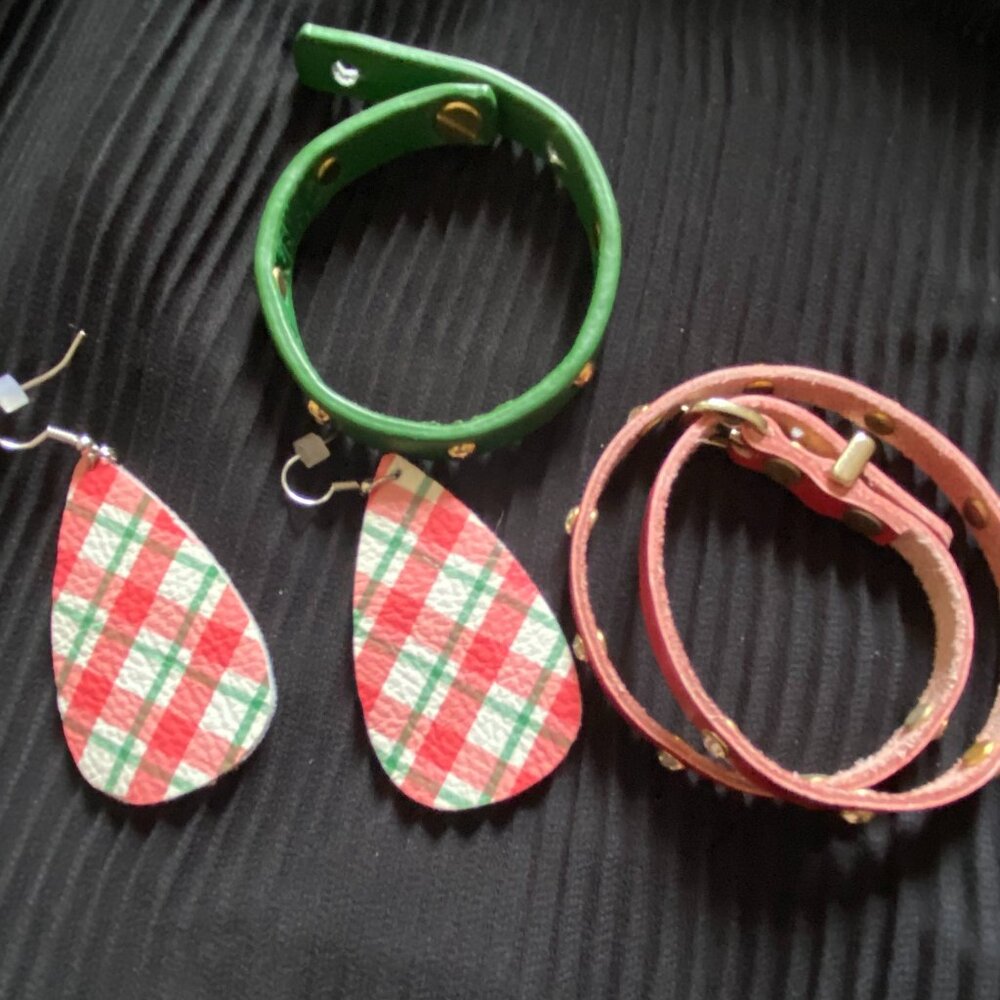 Red & Green Plaid Teardrop Earrings with Red & Green Wrap-Style Bracelets